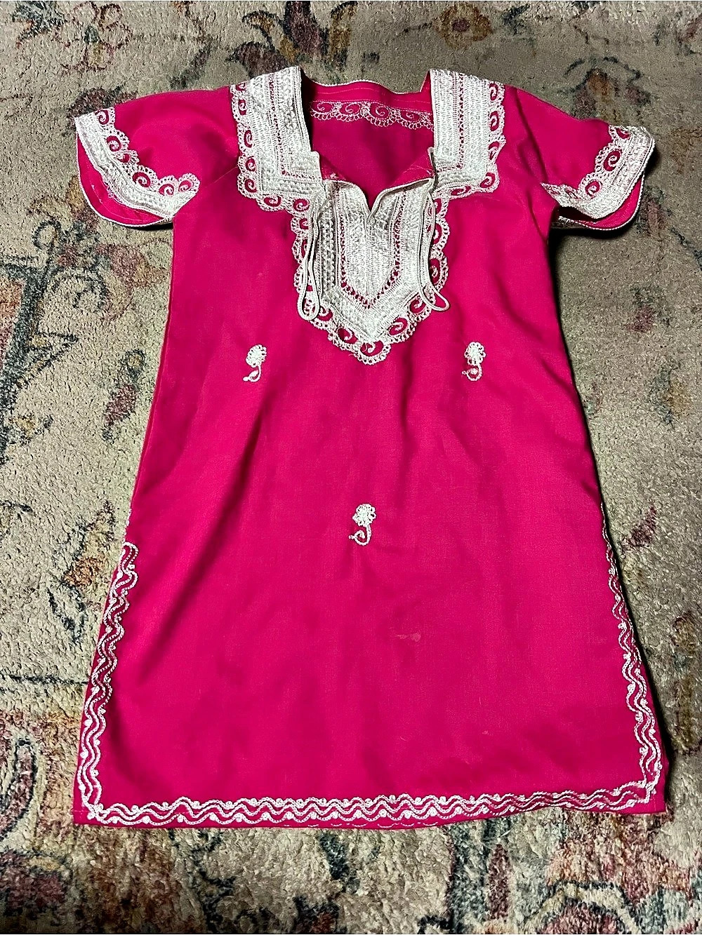 Girls Embroidered Pink Kurta Like New